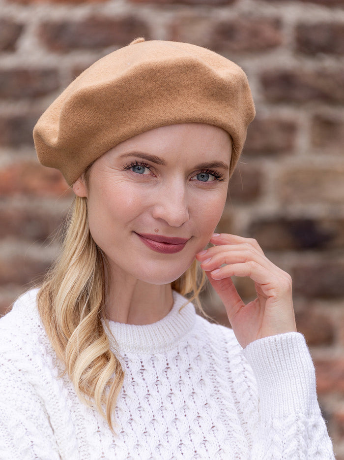 camel_beret_ladies_d7a3f145-fee0-4bf3-a82a-8e62503fec99.jpg