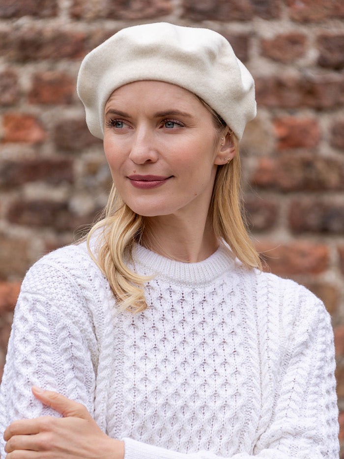 cream_beret_ladies_31fc68cf-f29f-47a7-839b-2d570efe29f4.jpg