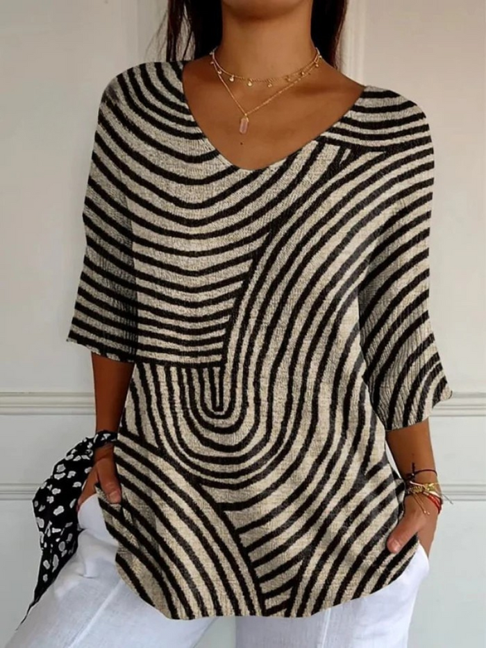 Daphne – Clean Lines Blouse