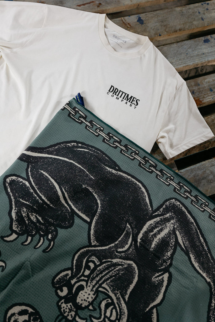 DRITIMES CHASING TAIL TEE