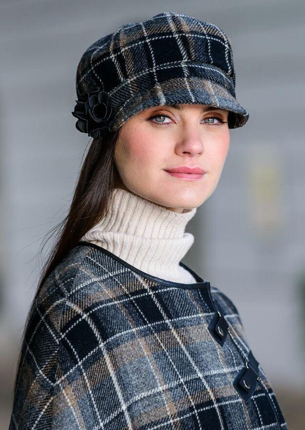 Mucros Newsboy | Black Grey Check