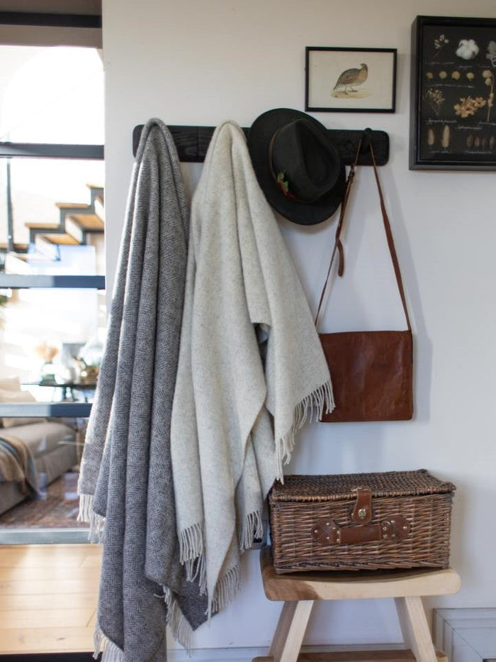 eco-throw-222_1_cbd7a864-ba25-44a8-bfb8-6b8ebabdbd0f.jpg