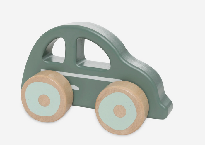 Petites voitures en bois