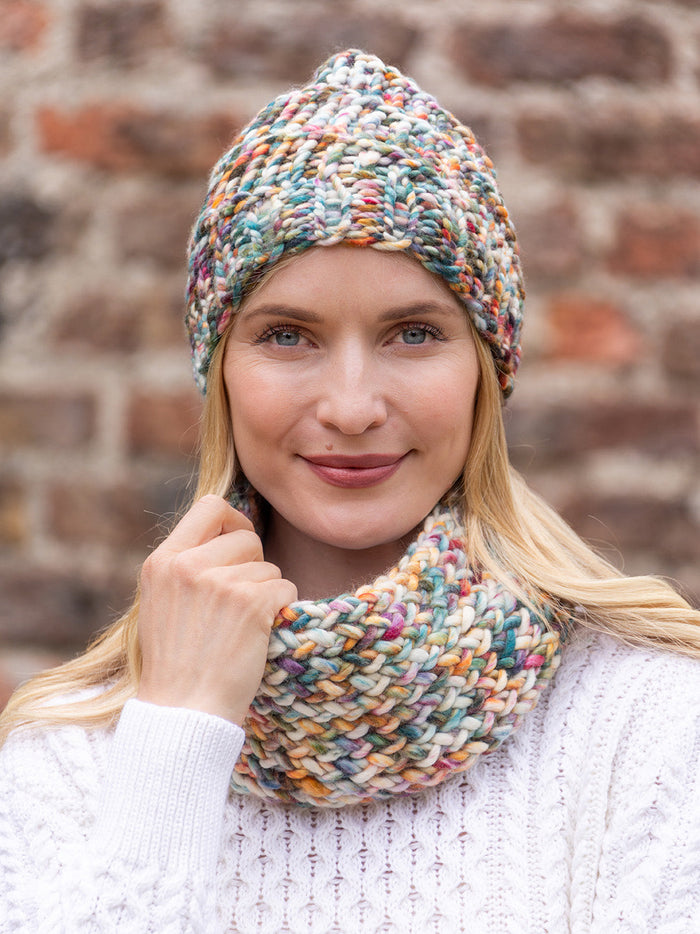 multicolour_snood_and_hat_e6020bc1-bc07-43b4-a851-be58a6f5c666.jpg