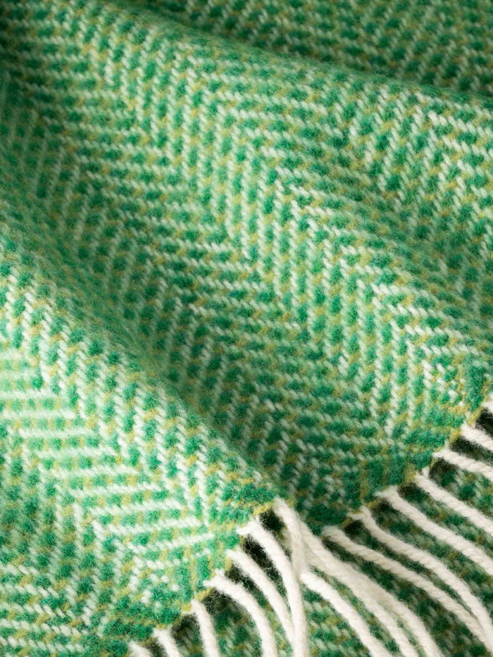 1491-cashmere-throw-square_58205bf7-f5e6-4c99-bcc6-52113acb86bf.jpg